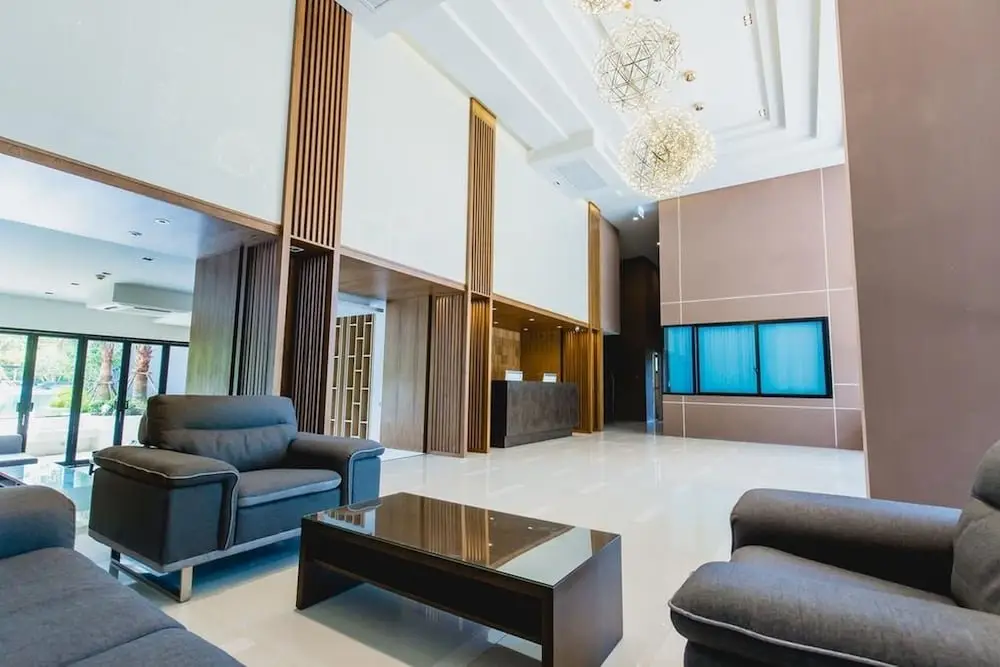 Тхаланг: The Aristo Resort By Holy Cow 519