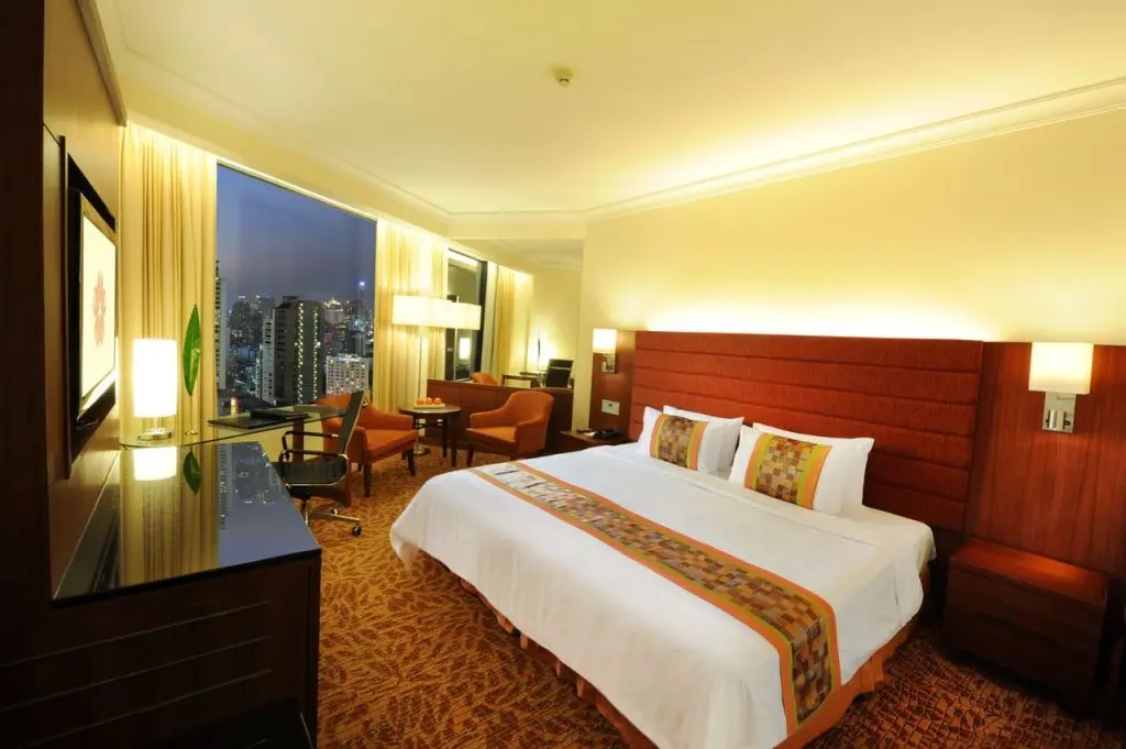Бангкок: Rembrandt Hotel Suites and Towers