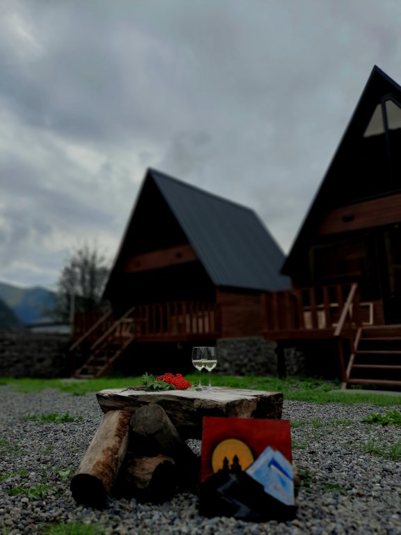 Степанцминда: Шале Trip Zone Kazbegi