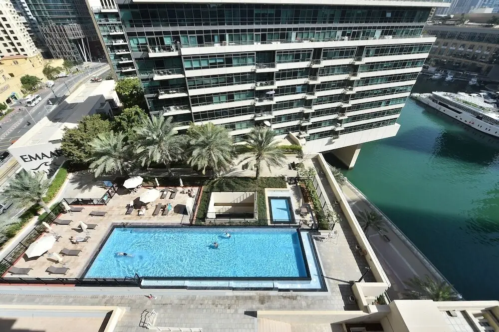 Дубай: 2-Br Marina View Retreat At Marina Quays - Dsy