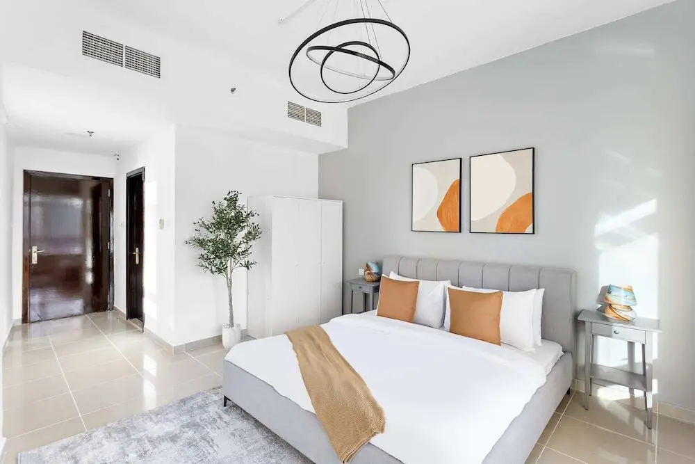 Дубай: Silkhaus Lake City Tower  JLT