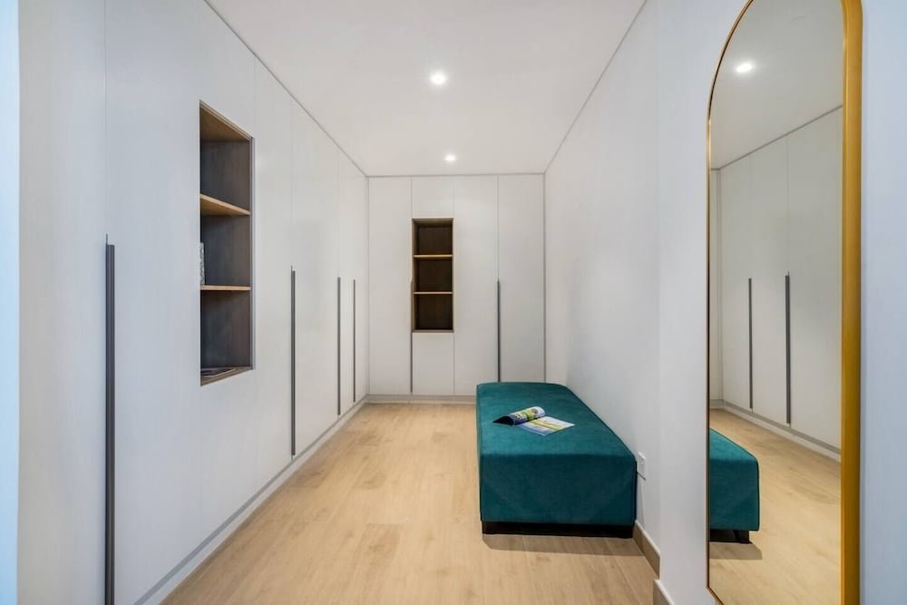 Дубай: Sea View 2BR in Port de La Mer