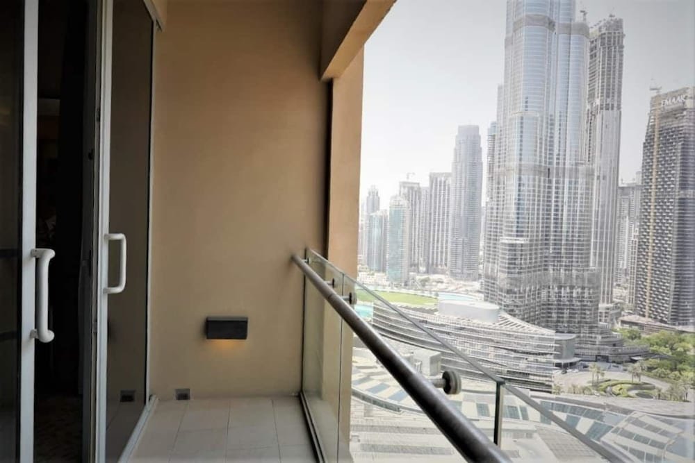 SuperHost - Address Dubai Mall - Elegant Studios — фото 1