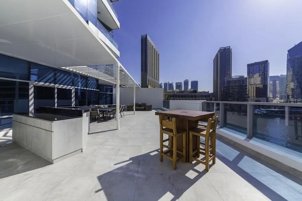 Stunning 3-floor Villa w Impressive Marina Views — фото 1