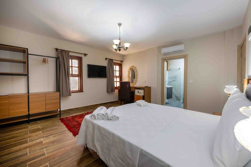 Lionas Hotel Kaleici — фото 1