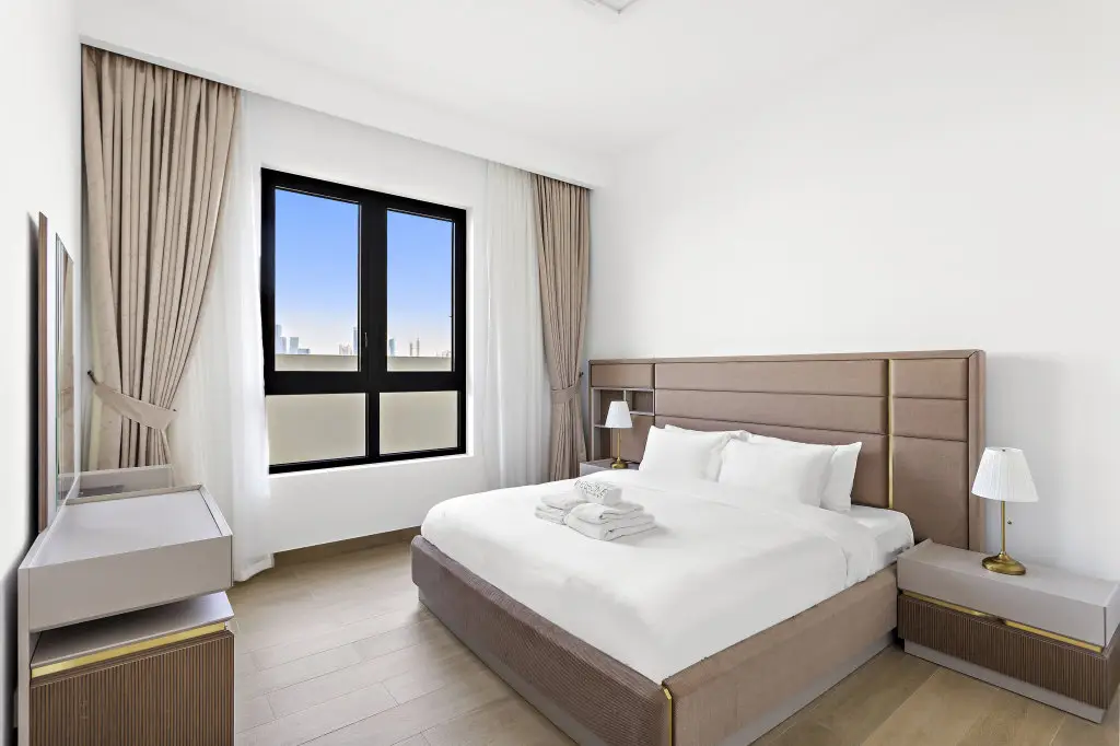 Дубай: Апартаменты WelHome - Mesmerizing Sea & Burj Khalifa Views Apt at La Voile