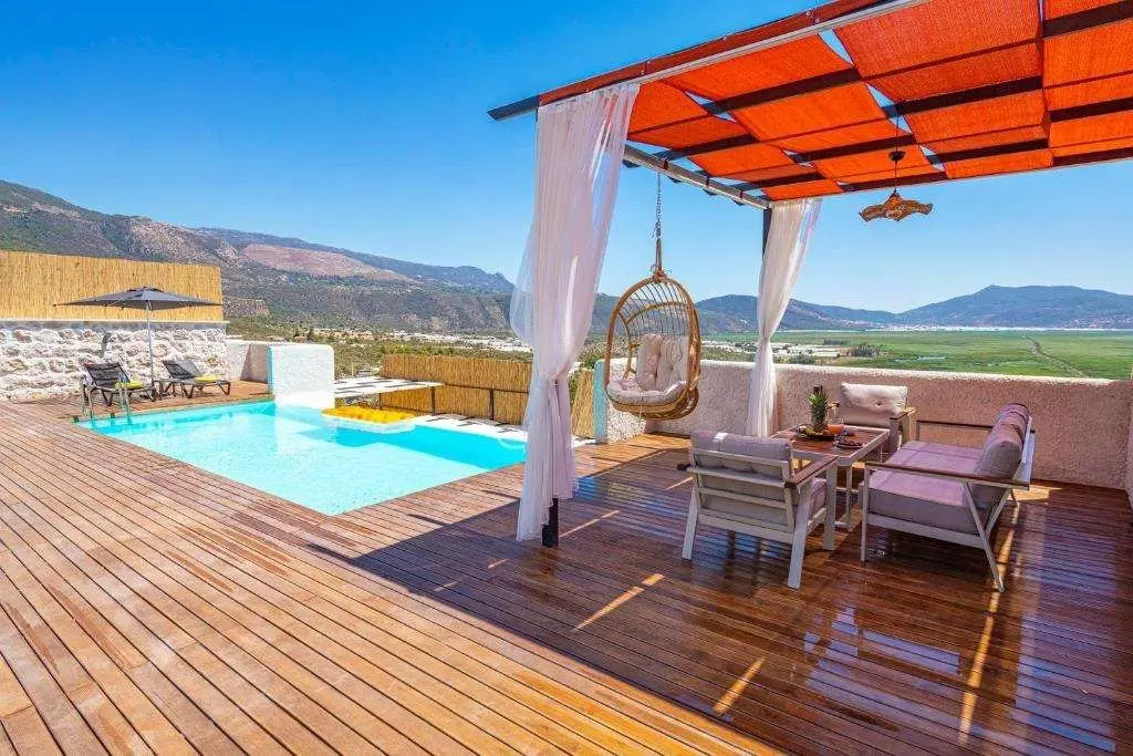 Чайкой: Kalkan Dome Suites & Deluxe-Glamping Holiday In Kalkan