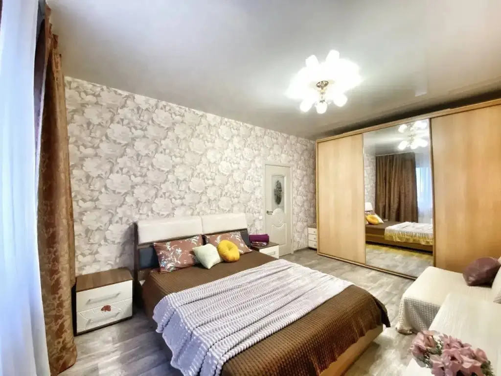 Сургут: 1K Na Krylova 32 Flat
