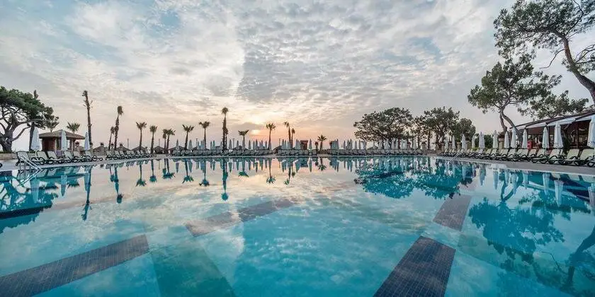 Бельдиби: Crystal Nirvana Lagoon Villas Suites & Spa