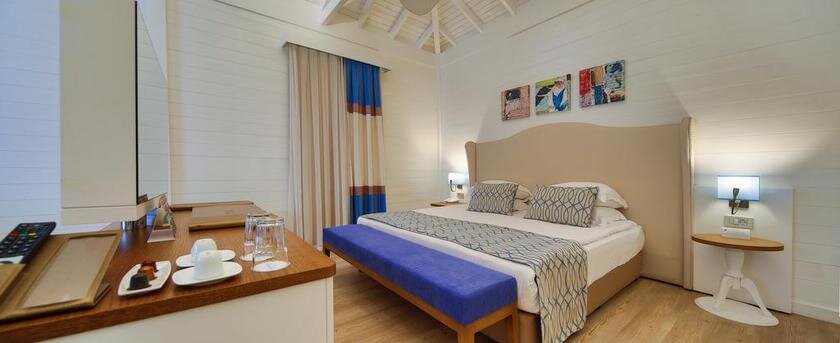 Бельдиби: Crystal Nirvana Lagoon Villas Suites & Spa