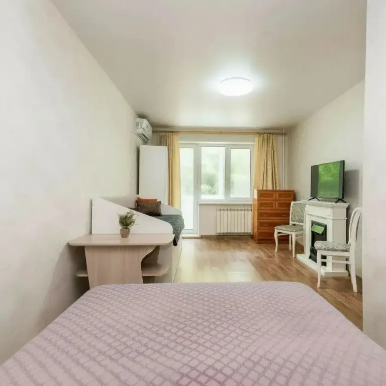 Владивосток: Prostornaya Odnokomnatnaya Kvartira Vo Vladivostoke Apartments