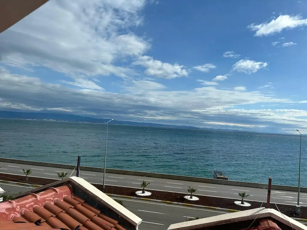 Алтынолук: Lopera Beach Hotel