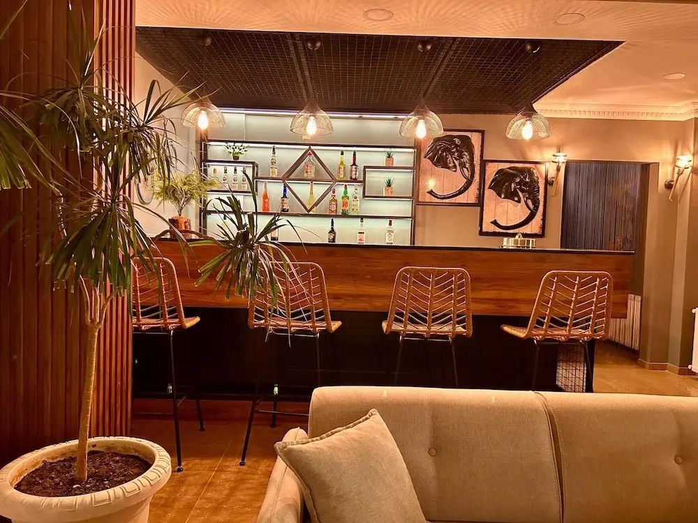 Алтынолук: Lopera Beach Hotel