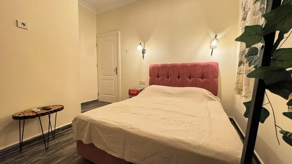 Анталья: Callisto Pub & Kitchen & Hotel