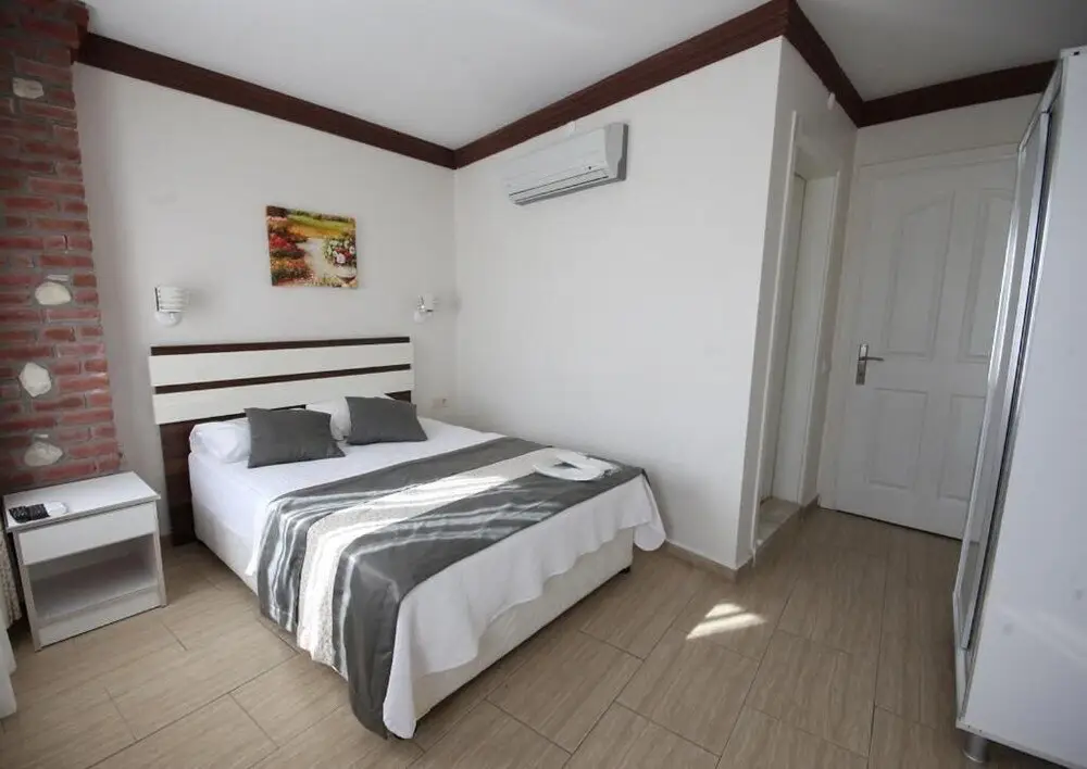 Бозджаада: Lavinya Otel