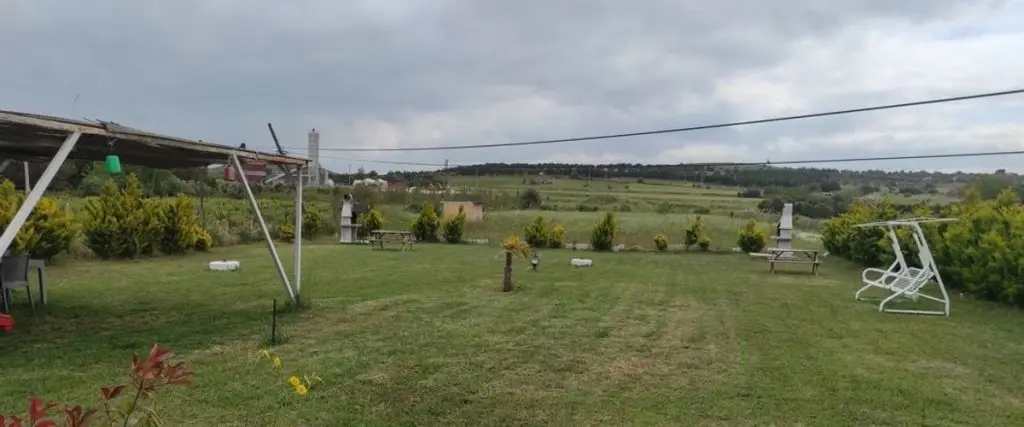 Бозджаада: Bozcaada Yeşilyol Taşev