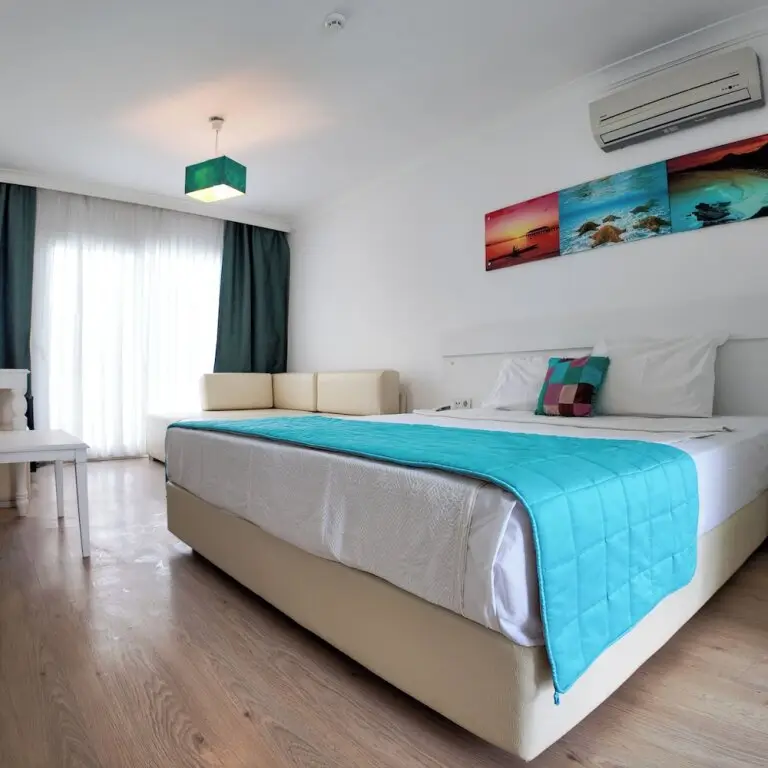 Чешме: Li̇zboni̇a Çeşme Otel