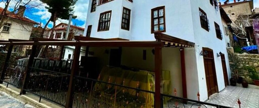 Ayten Hanım Konağı Ermenek — фото 1