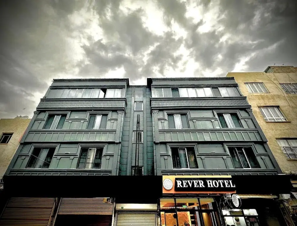 Rever Hotel — фото 1