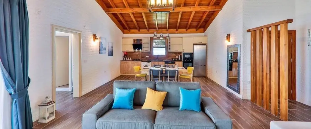 Исламлар: Villa Sunny-1