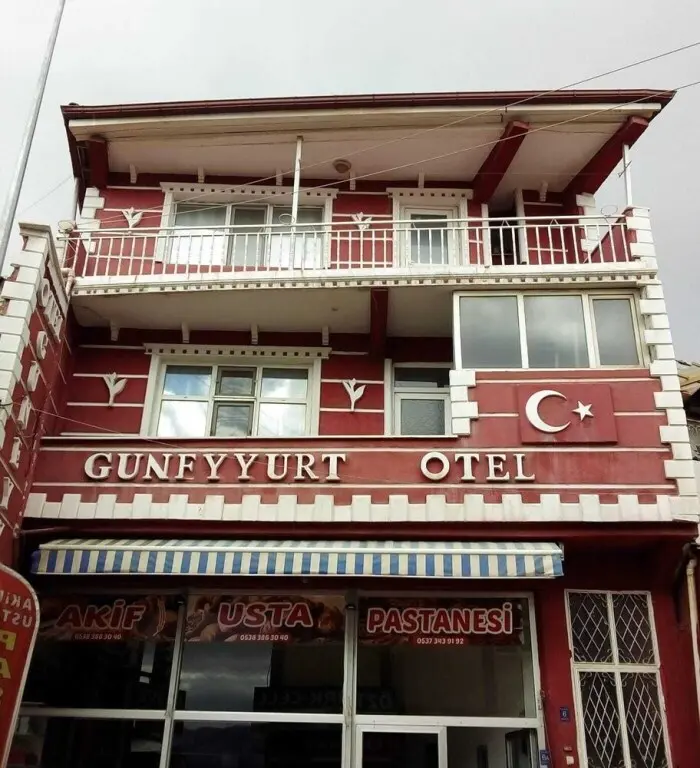Гюнейюрт: Güneyyurt Otel