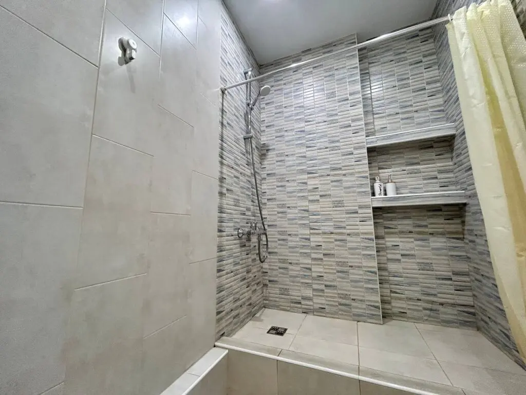 Ростов-на-Дону: Апартаменты Smile Apartments в ЖК West Side