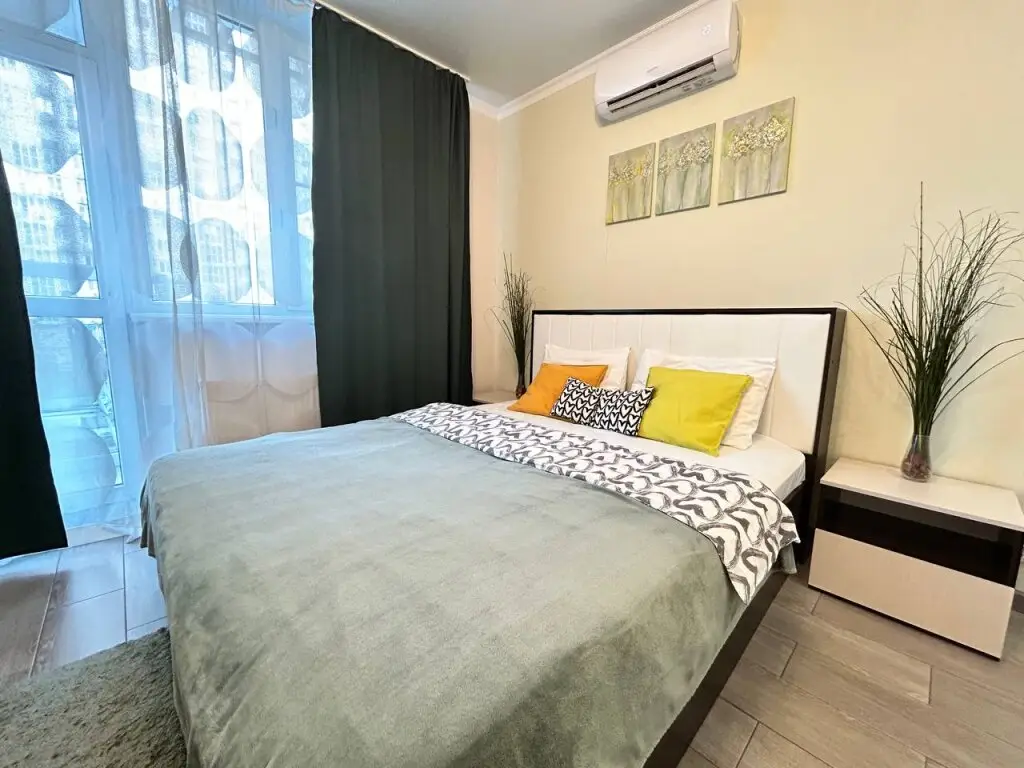 Ростов-на-Дону: Апартаменты Smile Apartments в ЖК West Side