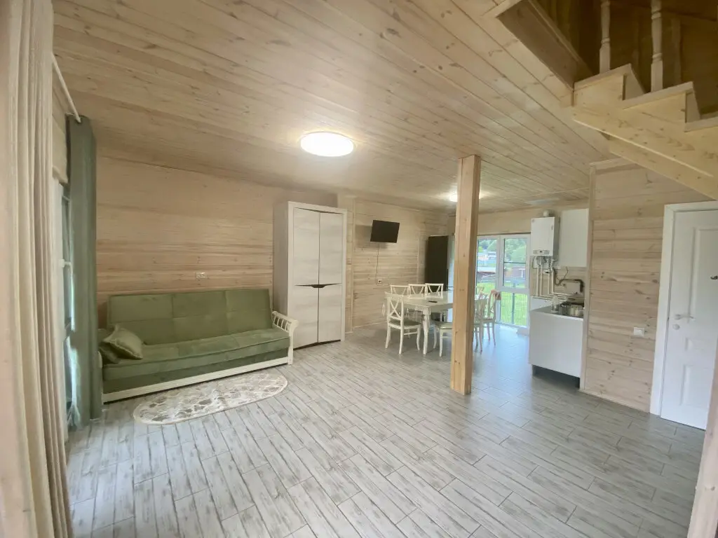 Архыз: База Отдыха Famous House