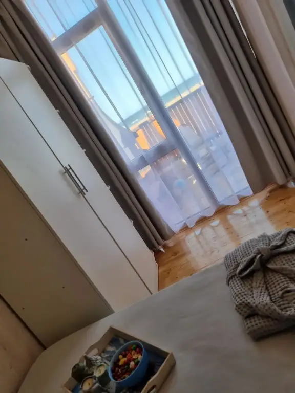 carousel image 4