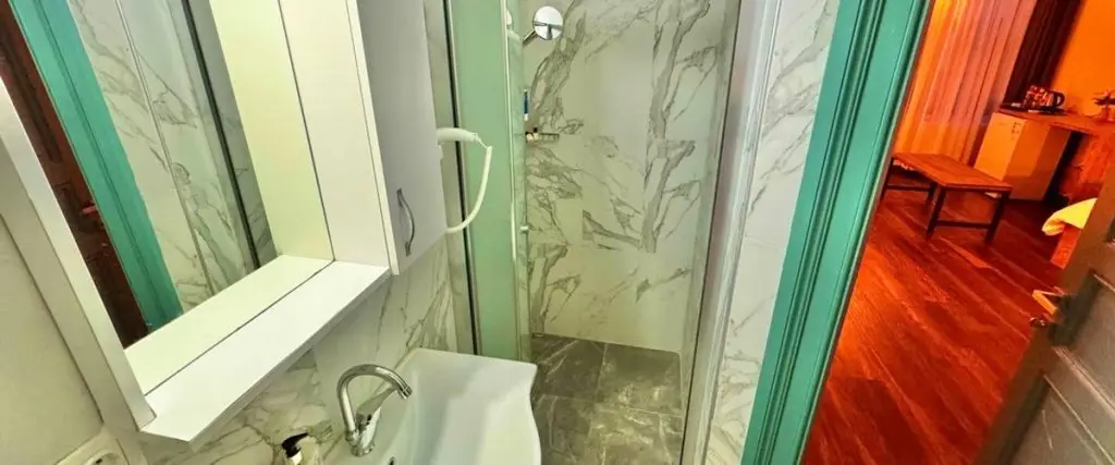 Стамбул: Otel Kadikoy