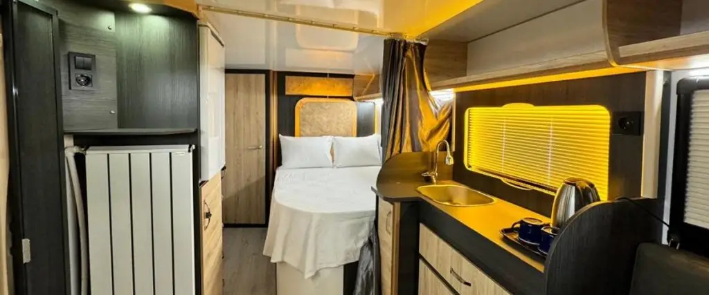 Эдремит: Mas Kazdaği Glampi̇ng