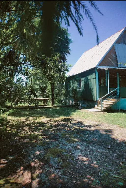 Кобулети: Частный дом Wooden House Tsikhisdziri