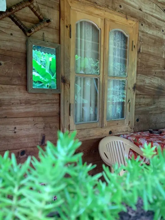 Кобулети: Частный дом Wooden House Tsikhisdziri