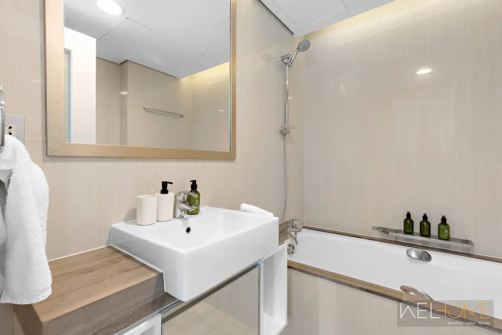 Абу-Даби: Апартаменты WelHome - Urban Oasis Apartment With Perfect View