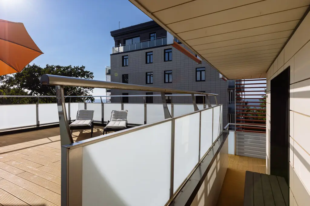 Светлогорск: Апартаменты Luxury Life Svetlogorsk  с видом на море