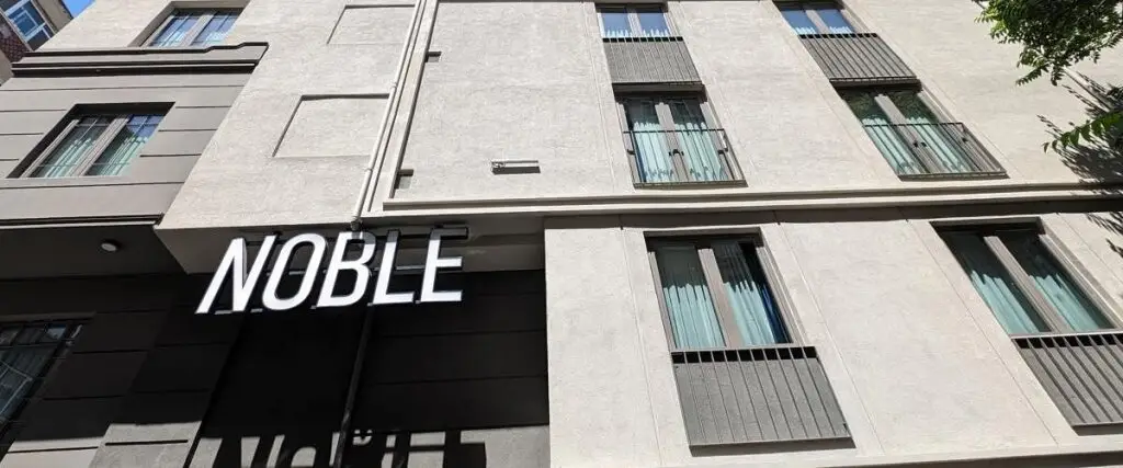 Noble Pangalti Hotel — фото 1