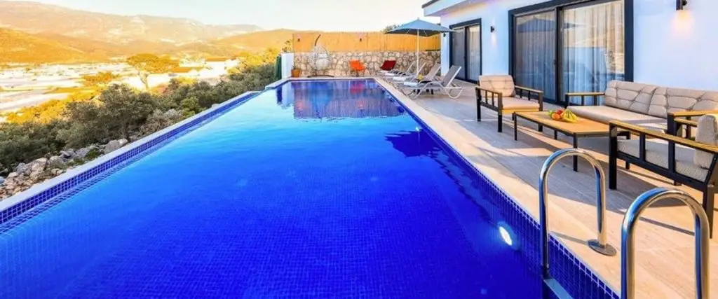 Ешилькёй: Villa Rodos