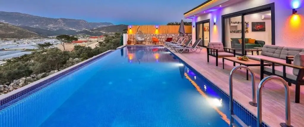 Ешилькёй: Villa Rodos