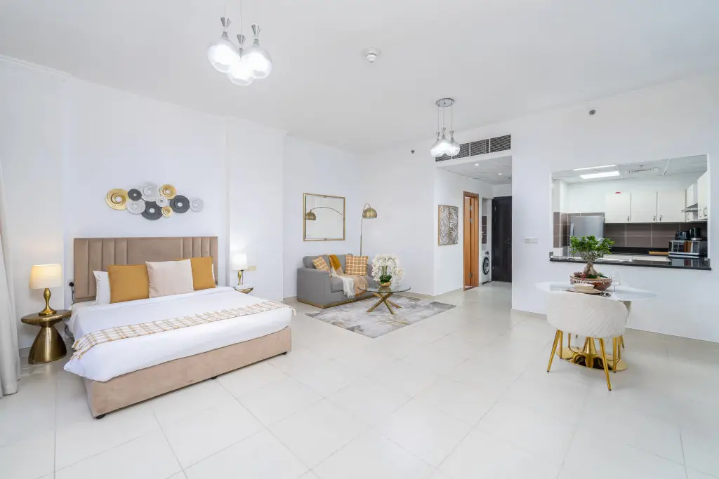 Дубай: АпартаментыMarco Polo Spacious Studio Lush Views & Huge Balcony JVT