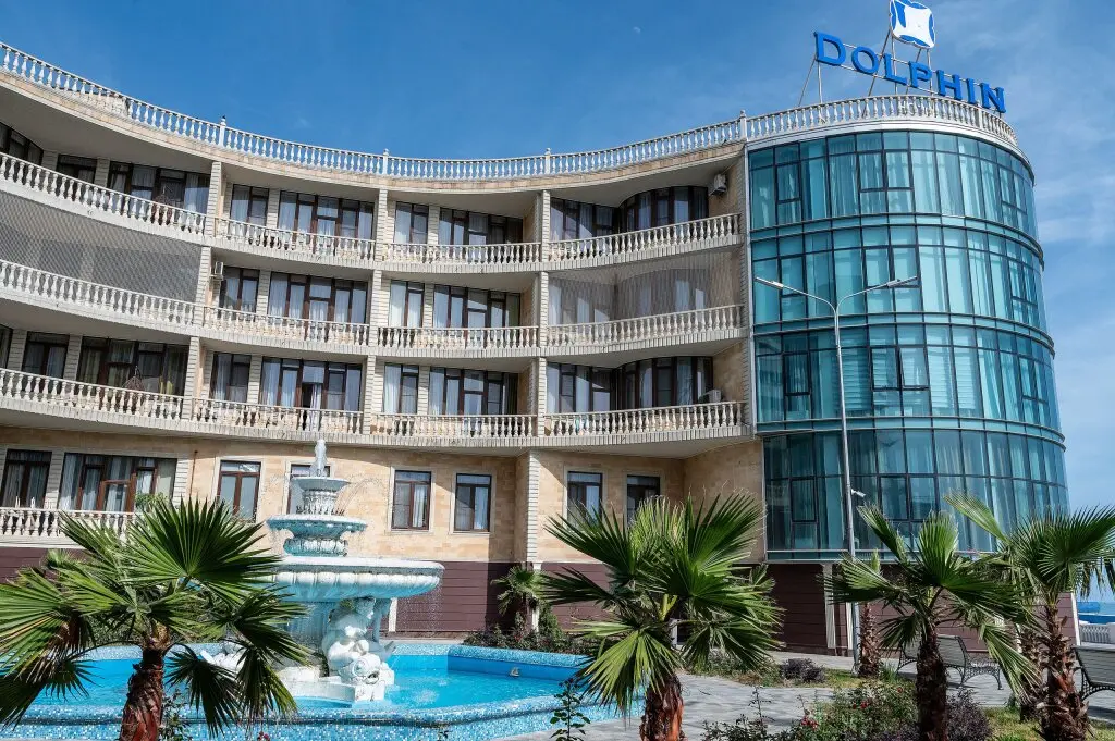 Сочи: Апартаменты Red Apartments Дельфин Галея