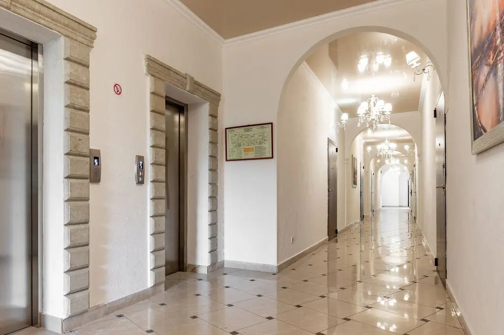 Сочи: Апартаменты Red Apartments Дельфин Галея