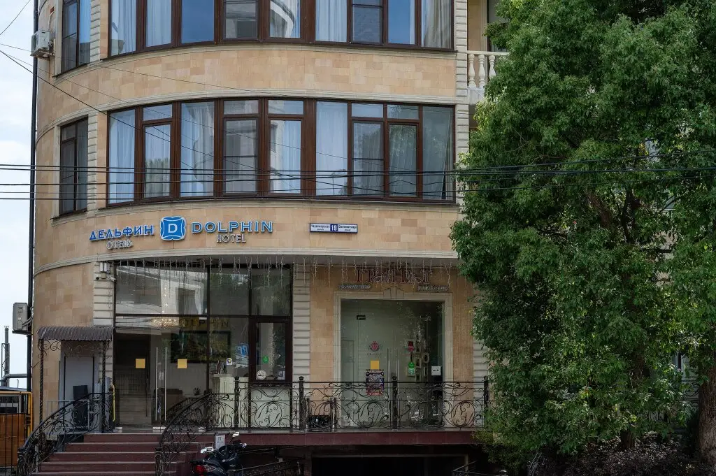Сочи: Апартаменты Red Apartments Дельфин Галея