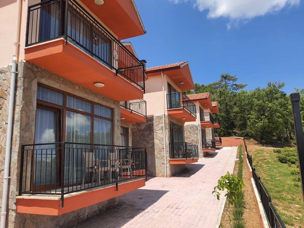 Кавак: La Vie En Rose Otel by Söğütdağı