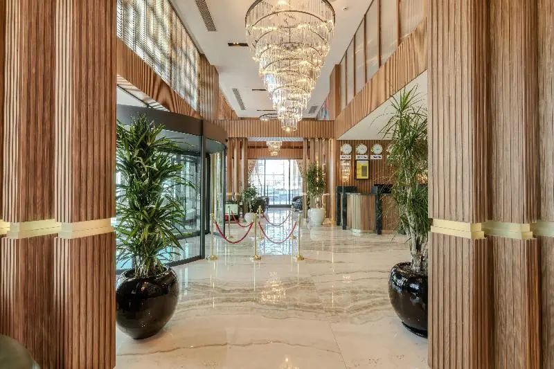 Мерсин: By The Marina Hotel