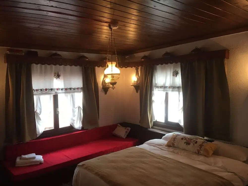 Мудурну: Beyzadeler Konağı