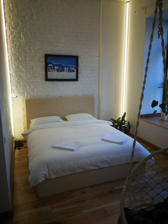 Санкт-Петербург: V&M Sleepbox Hostel