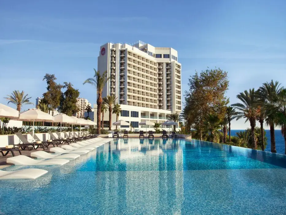 Анталья: Akra Antalya & Akra V