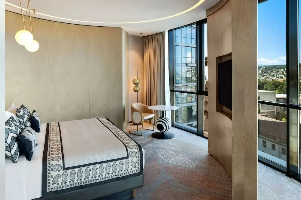 Тбилиси: Paragraph Freedom Square, A Luxury Collection Hotel, Tbilisi