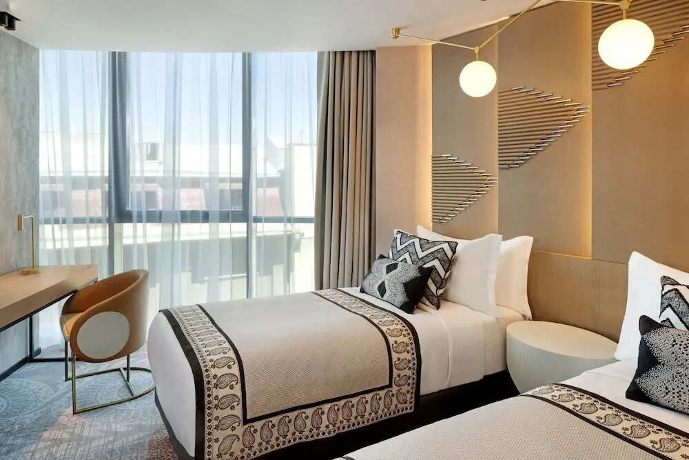 Тбилиси: Paragraph Freedom Square, A Luxury Collection Hotel, Tbilisi