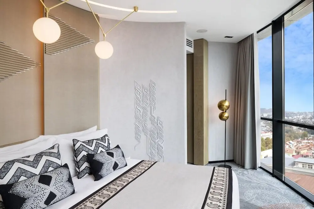Тбилиси: Paragraph Freedom Square, A Luxury Collection Hotel, Tbilisi